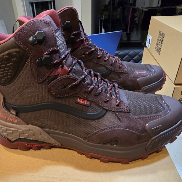 VANS Crestline GORE-TEX MTE Bitter Chocolate Boots Waterproof Men's Sz 10.5 / 10 - Picture 1 of 15